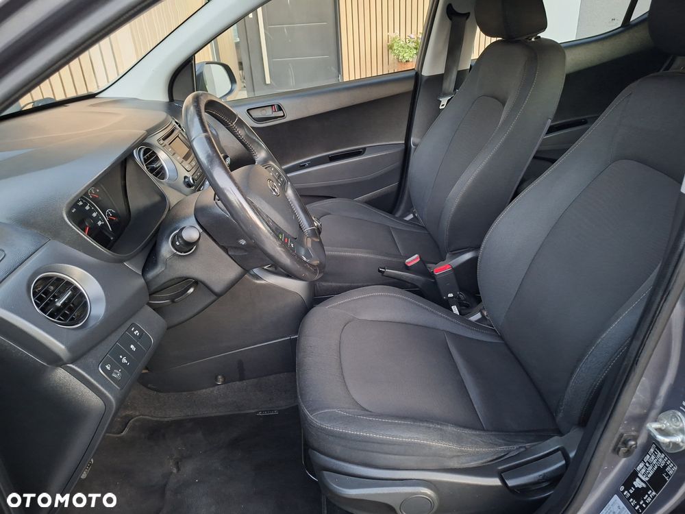 Hyundai i10 - 10
