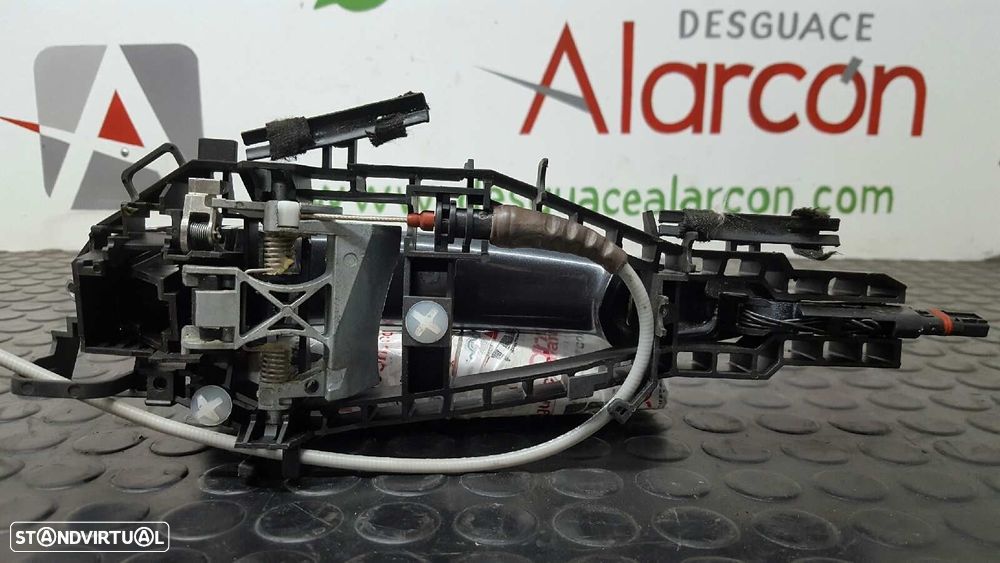 PUXADOR EXTERIOR FRENTE DIREITO BMW SERIE 1 LIM. (F20) 120D - 5