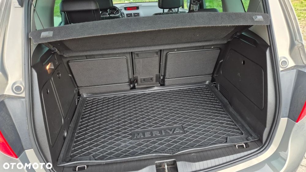 Opel Meriva 1.4 150 Jahre - 12