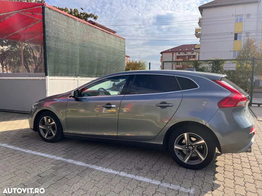 Volvo V40 D4 VEA R-Design - 30