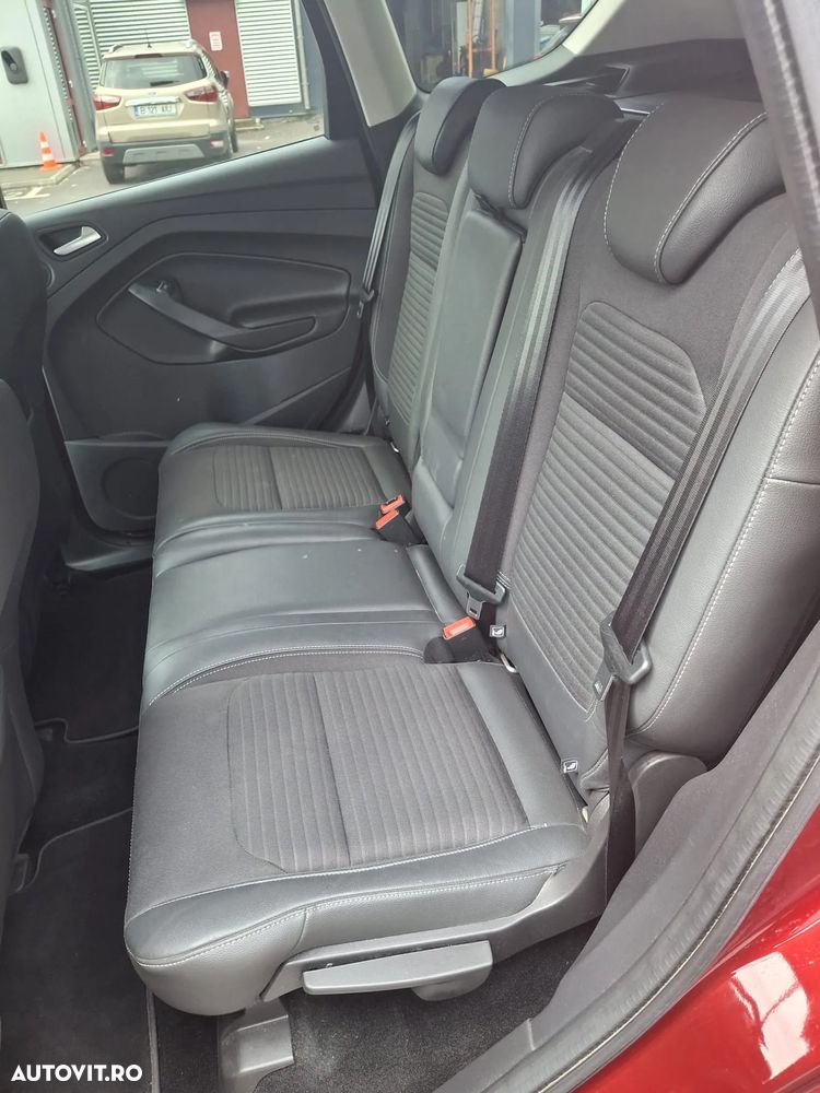 Ford Kuga 2.0 TDCi 4WD Powershift Titanium - 31
