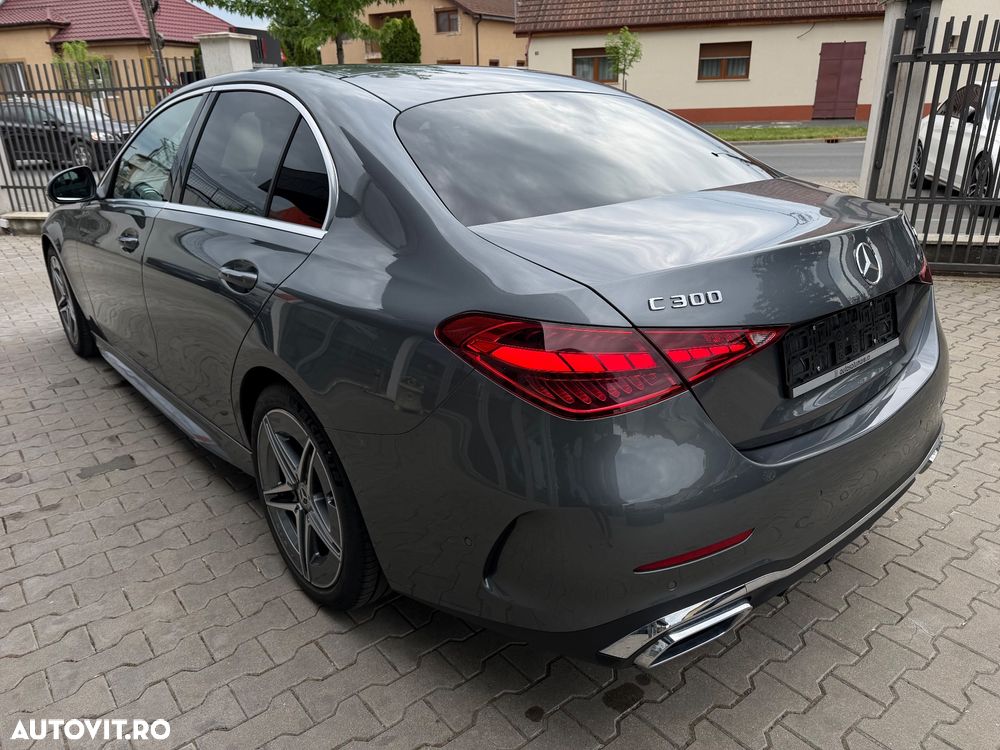 Mercedes-Benz C 300 4MATIC 9G-TRONIC AMG Line - 4