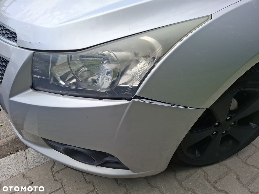 Chevrolet Cruze 1.6 LS - 6