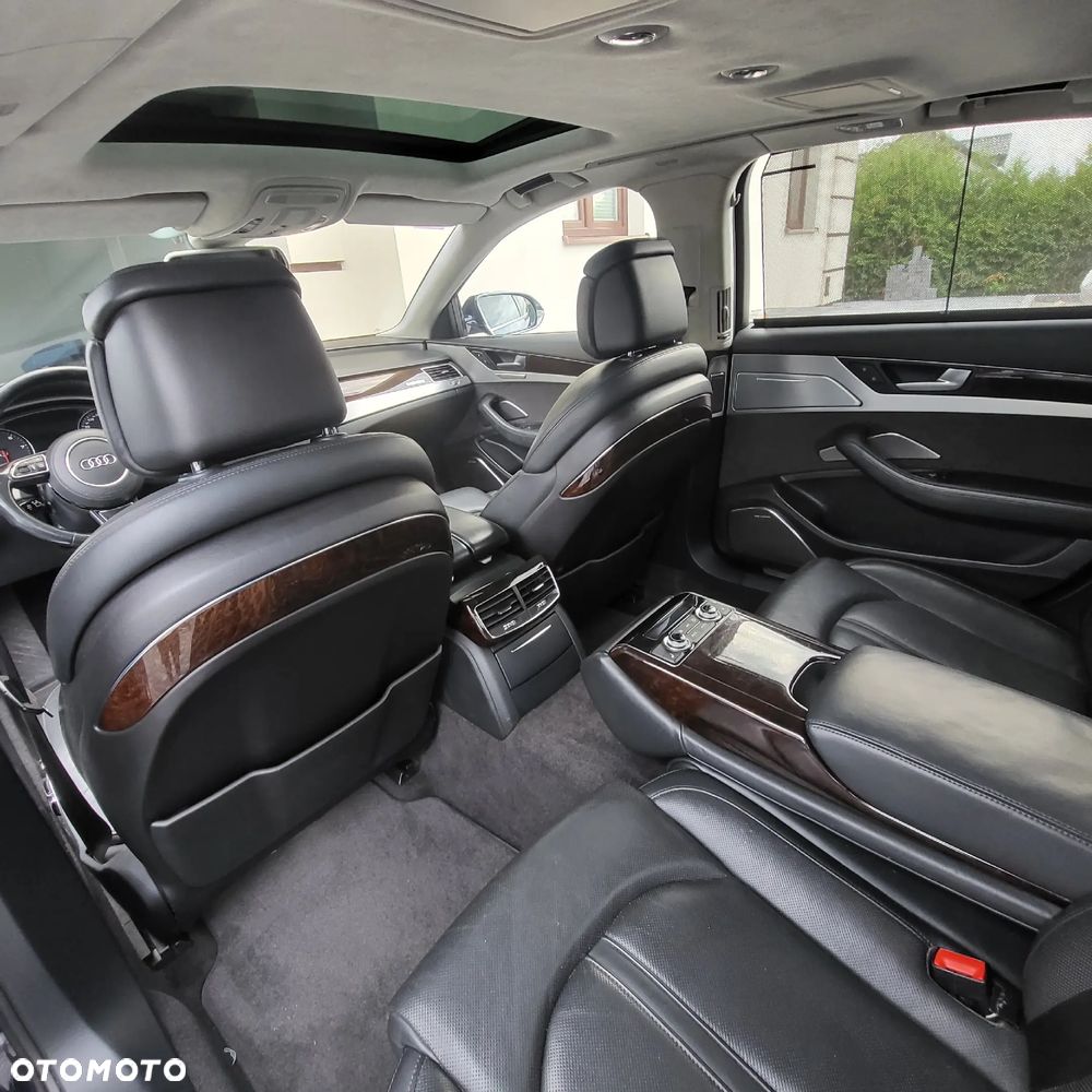 Audi A8 - 7