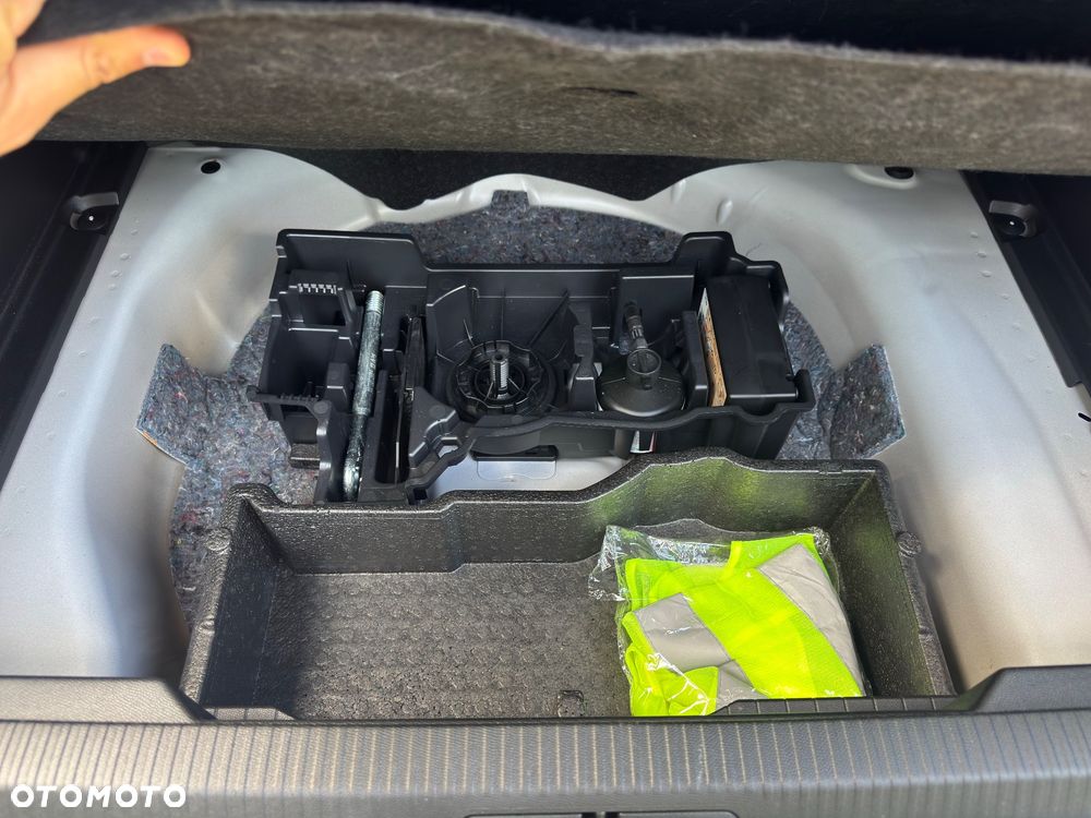 Peugeot 2008 PureTech 130 EAT8 Allure Pack - 13