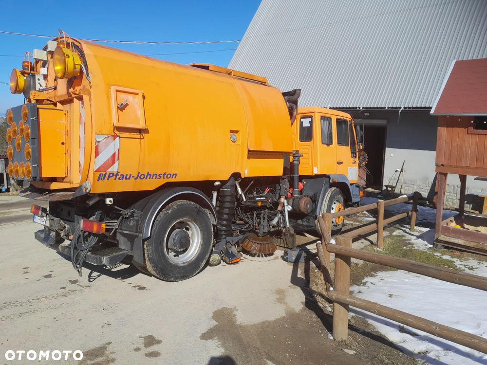 MAN l2000 18.264 pfau johnston zamiatarka - 10
