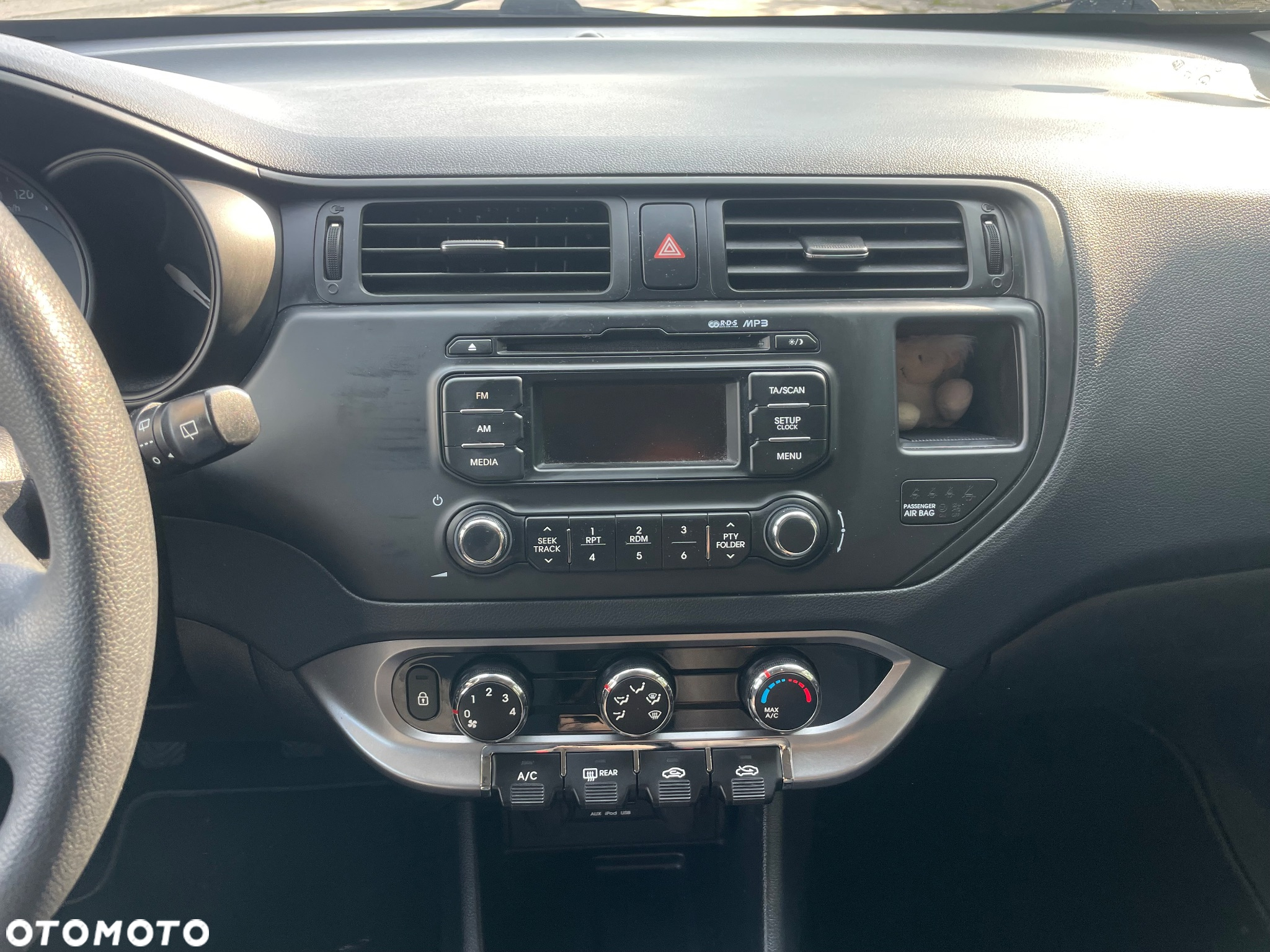 Kia Rio - 18