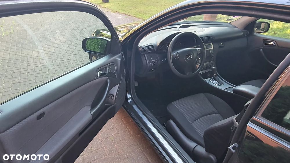 Mercedes-Benz Klasa C 200 Kompressor Automatik - 9