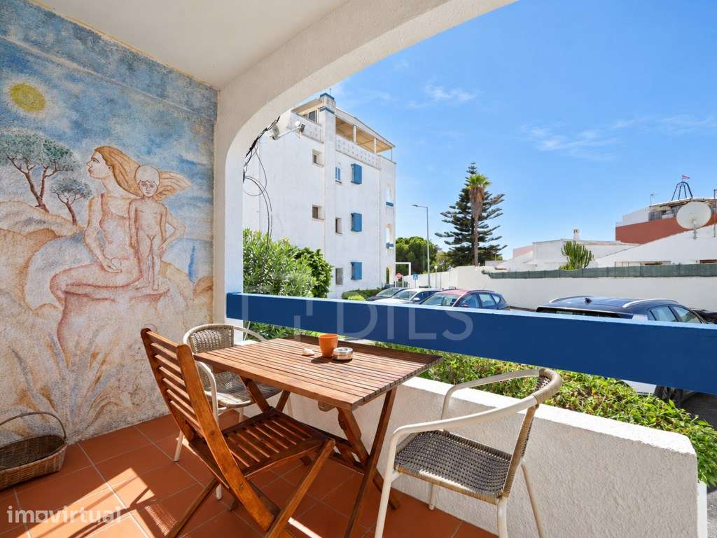 Apartamento T1 com varanda a 600 metros da Praia da Oura, Albufeira - Grande imagem: 3/23