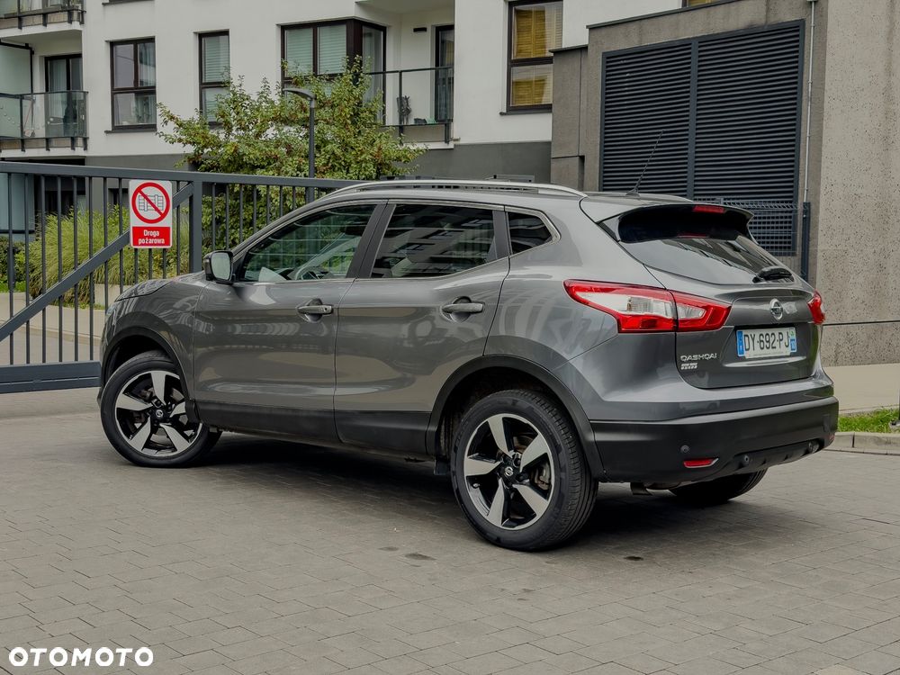 Nissan Qashqai 1.2 DIG-T N-Vision - 16