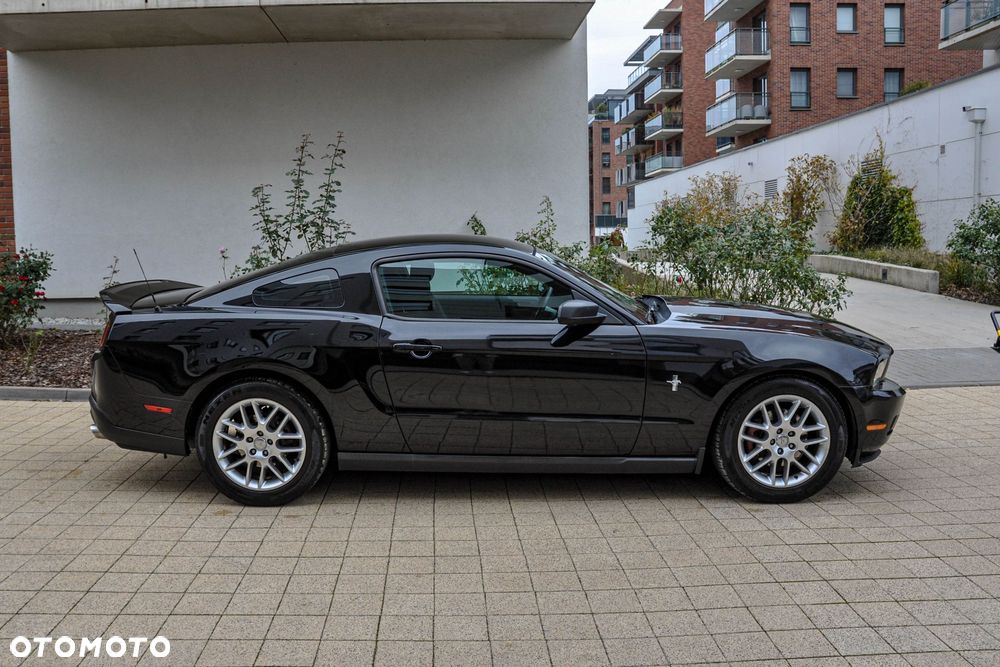 Ford Mustang - 5
