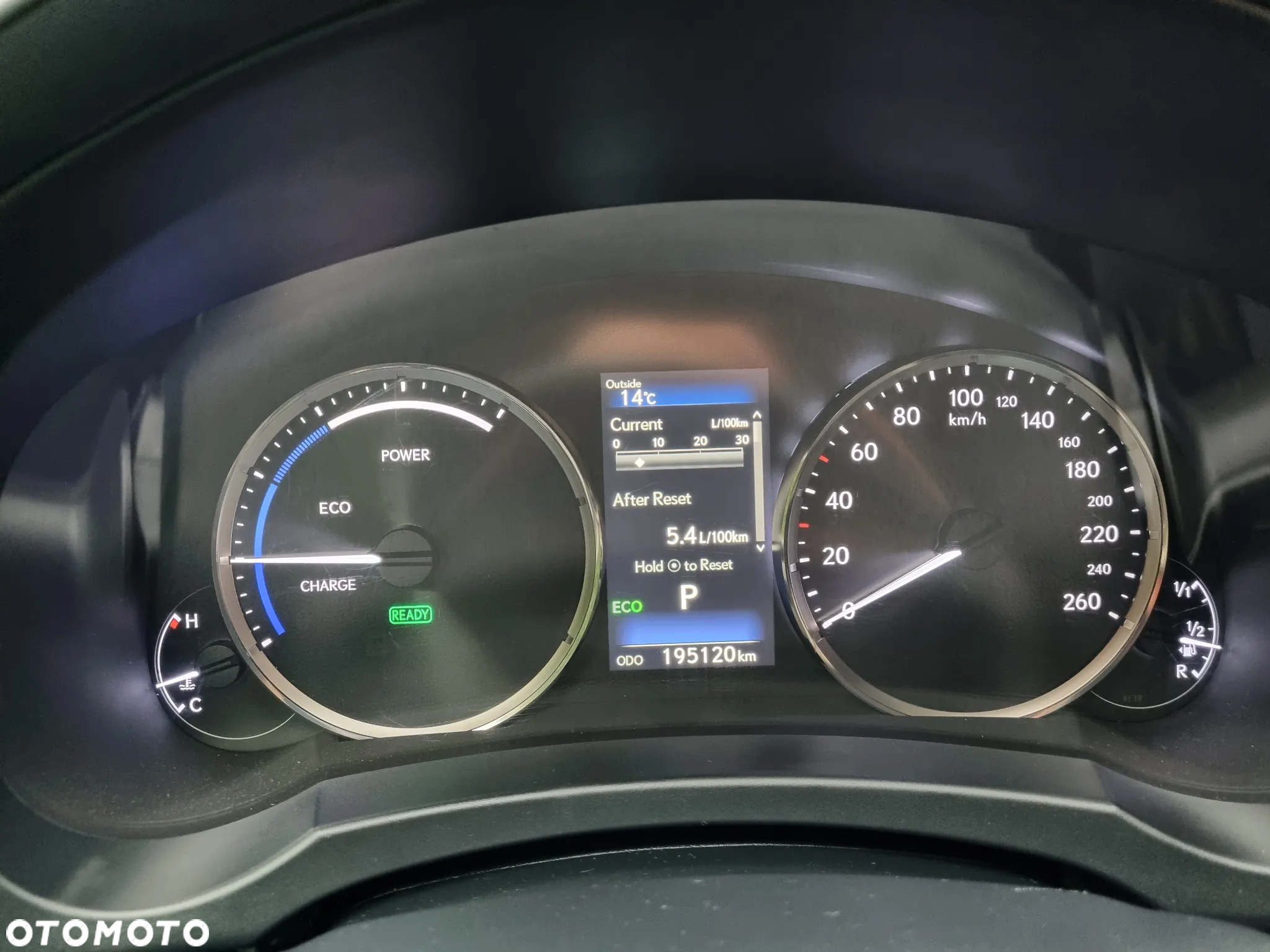 Lexus IS 300h Business Edition - 15