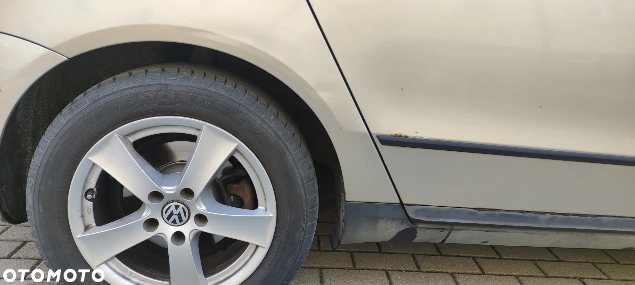 Volkswagen Passat 2.0 FSI Trendline - 15