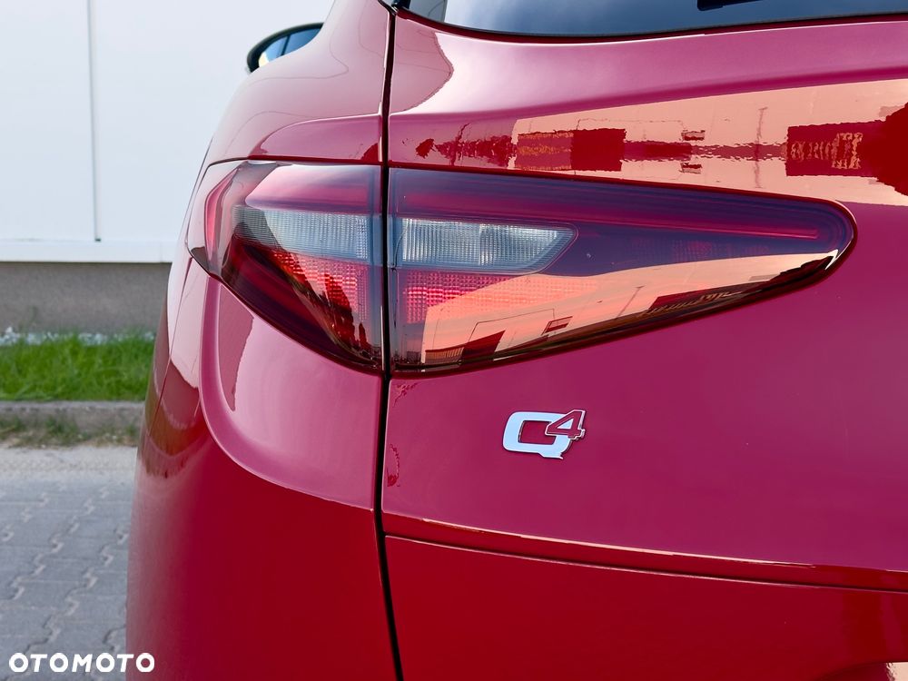 Alfa Romeo Stelvio - 9