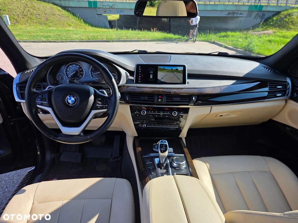 BMW X5 3.5i xDrive - 12