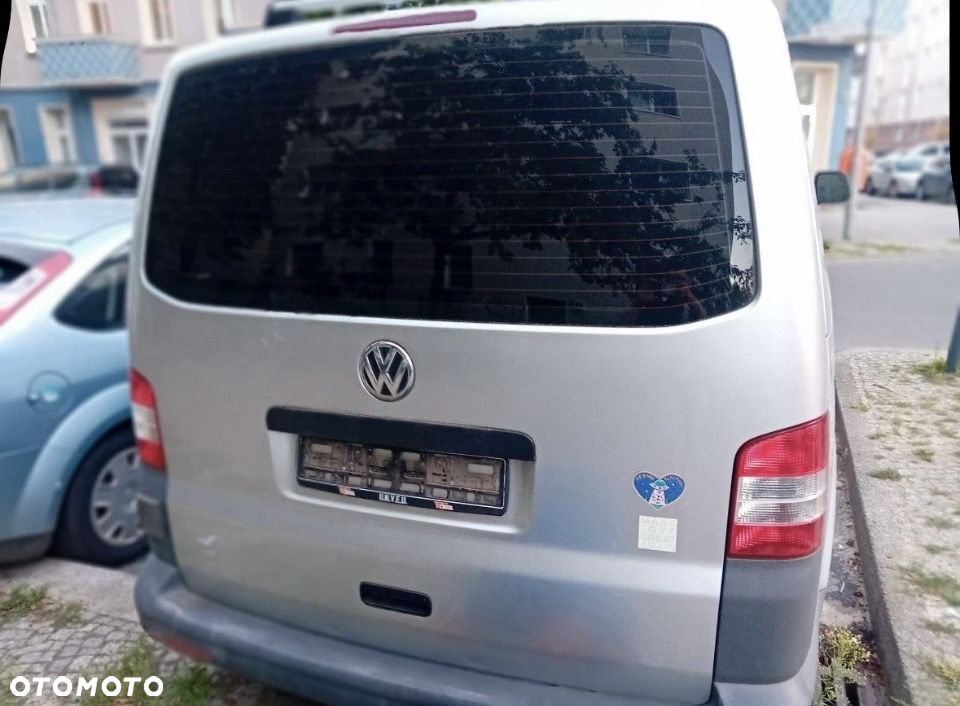 Volkswagen Multivan - 29