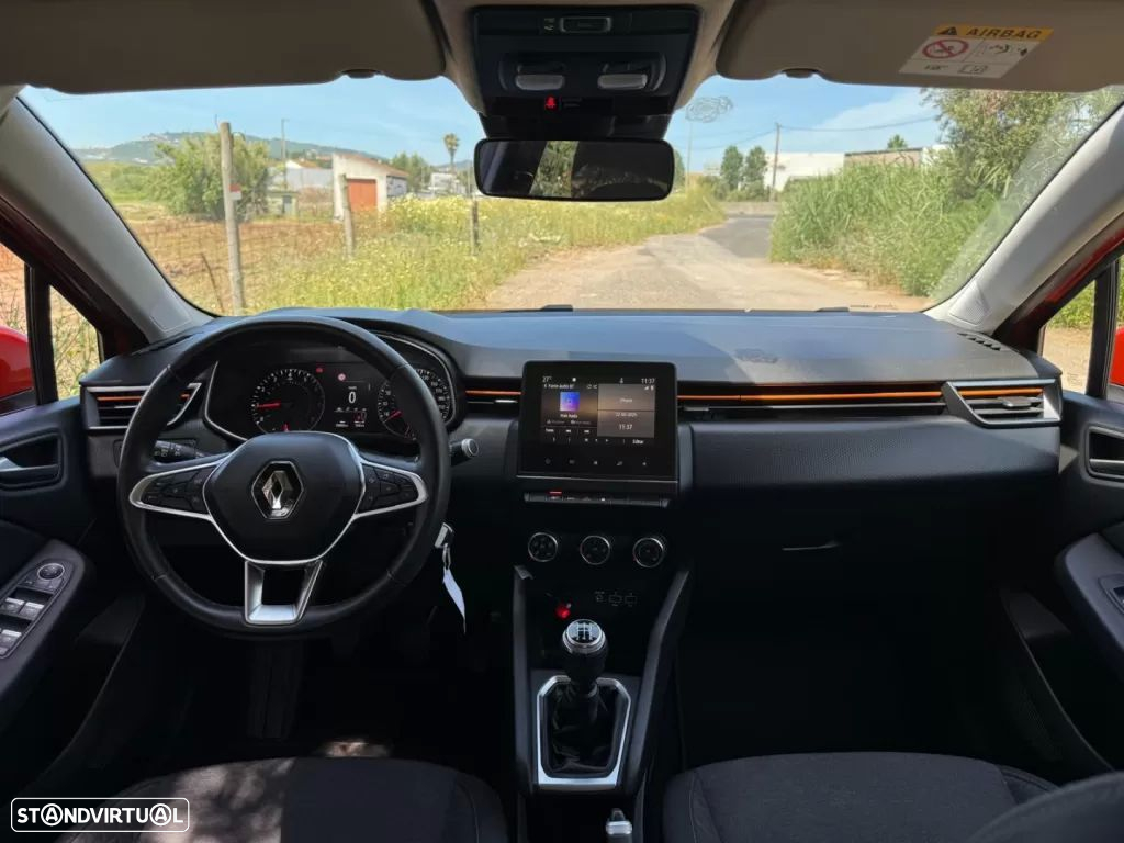 Renault Clio - 8