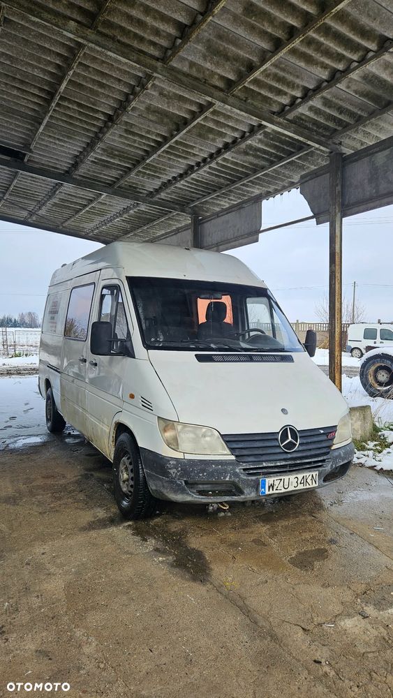 Mercedes-Benz Sprinter 211 - 2