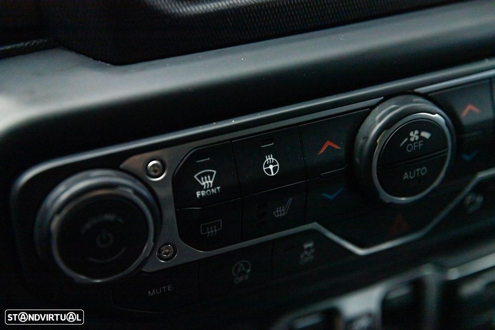 Jeep Wrangler Unlimited 2.2 CRD Sport AT - 59