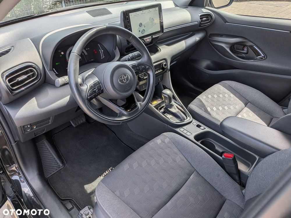Toyota Yaris Hybrid 1.5 Style - 24
