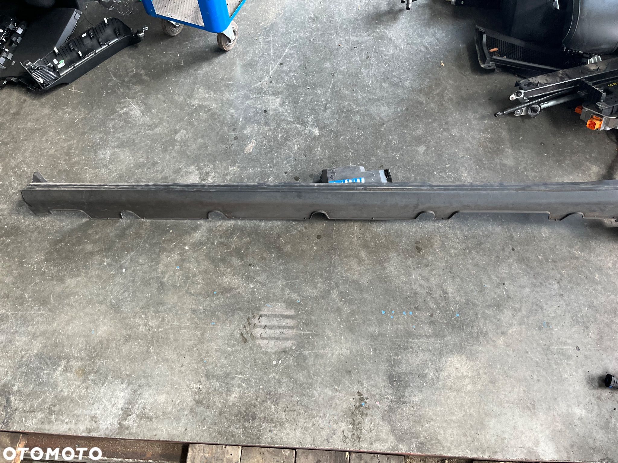 Listwa progowa lewa Hyundai IONIQ 5 - 1