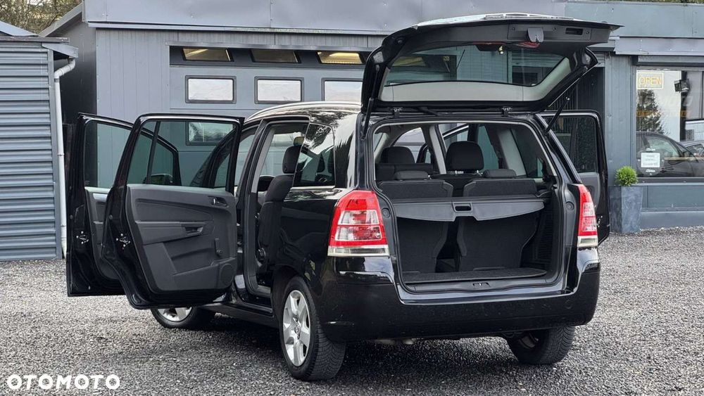 Opel Zafira - 16