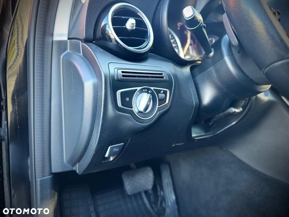 Mercedes-Benz Klasa C 220 d T 9G-TRONIC Exclusive - 10