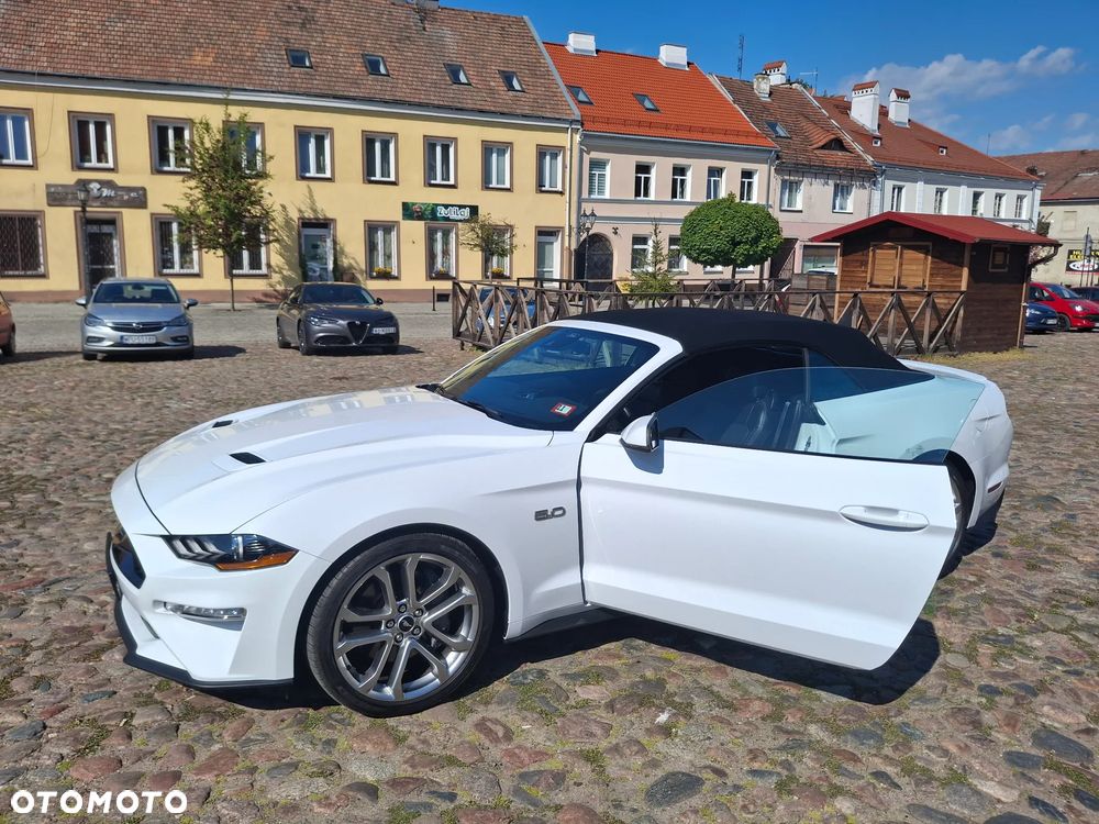 Ford Mustang Convertible 5.0 Ti-VCT V8 GT - 2