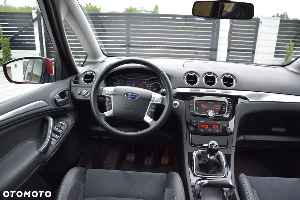 Ford S-Max 2.0 TDCi DPF Titanium - 31