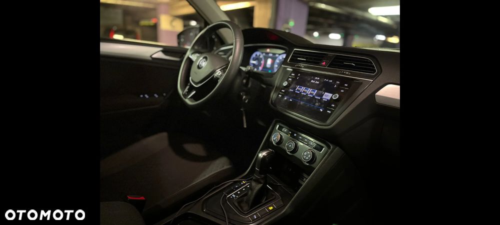 Volkswagen Tiguan - 13