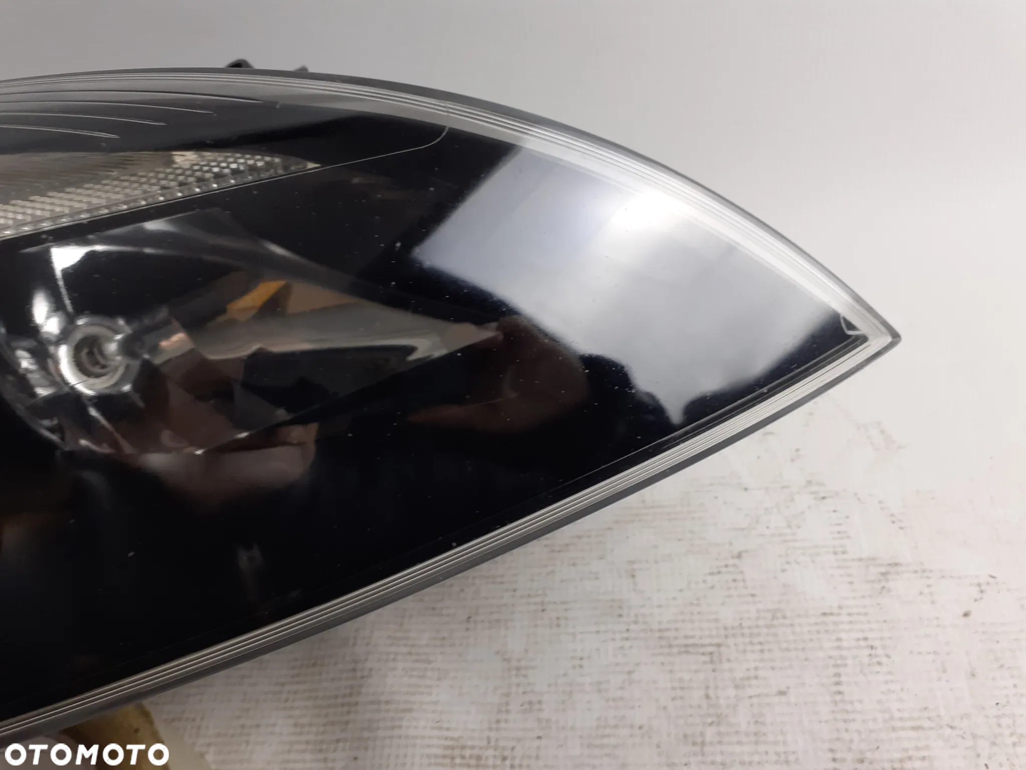 Lampa Volvo V40 II prawa xenon 12-16r EUR 31420008 - 3