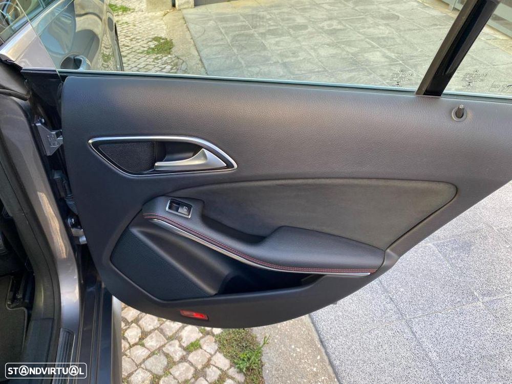 Mercedes-Benz CLA 220 (CDI) d 7G-DCT AMG Line - 33