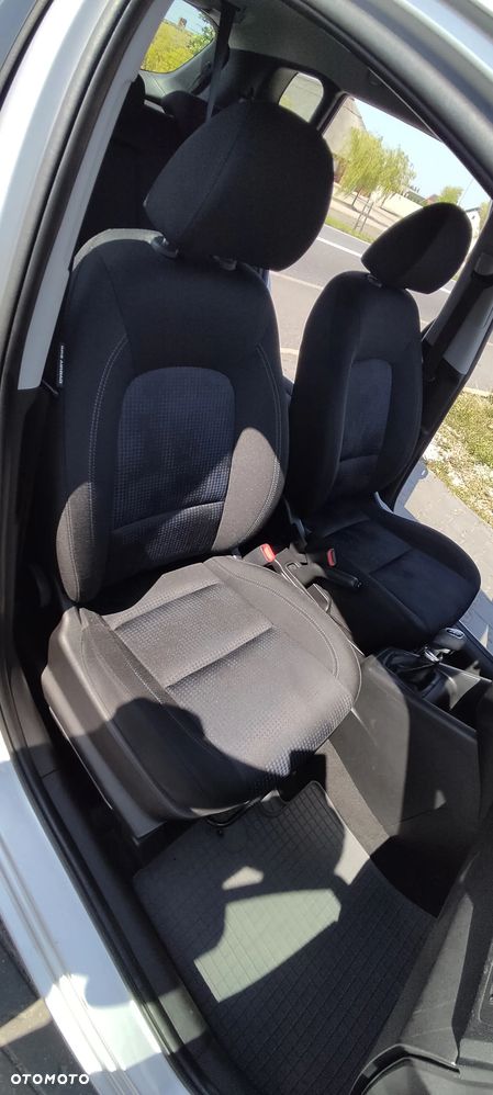 Hyundai ix20 1.4 blue Comfort - 21