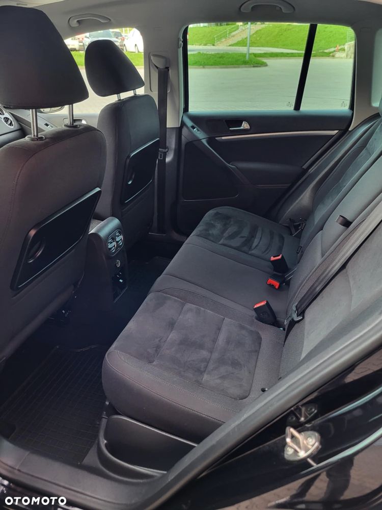 Volkswagen Tiguan 2.0 TDI DPF 4Motion BlueMotion Technology DSG Sport & Style - 10