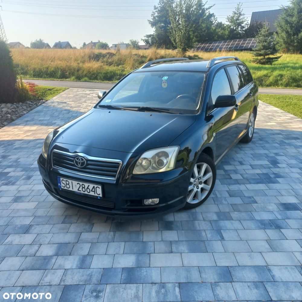 Toyota Avensis 2004 photo 2