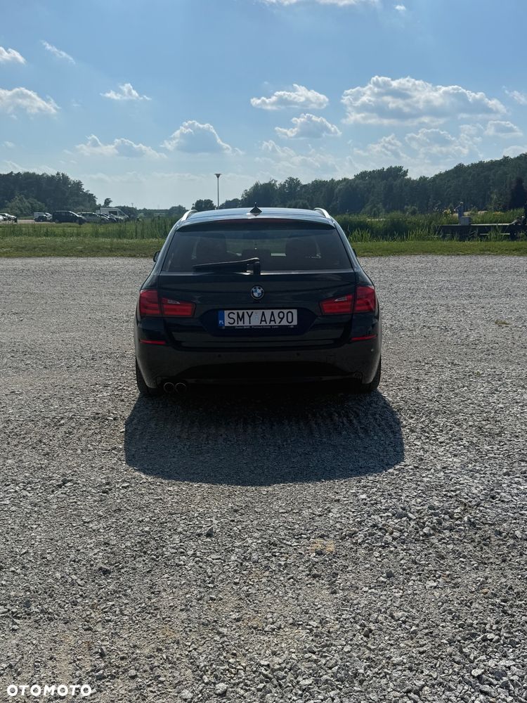 BMW Seria 5 525d - 5