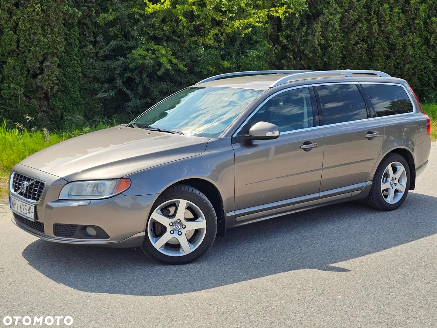 Volvo V70 2.4D Summum - 24