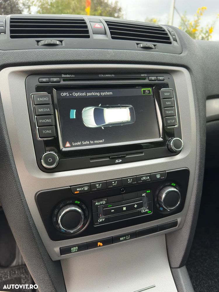Skoda Octavia 1.8 TSI Business - 9