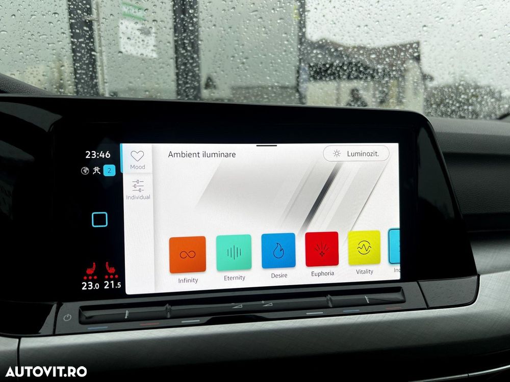 Volkswagen Golf - 36