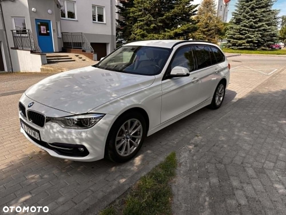 BMW Seria 3 320i Luxury Line sport - 2
