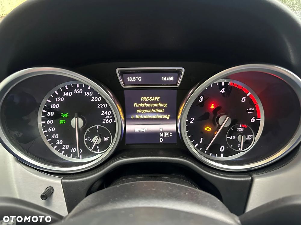 Mercedes-Benz ML 350 BlueTEC 4MATIC 7G-TRONIC - 27