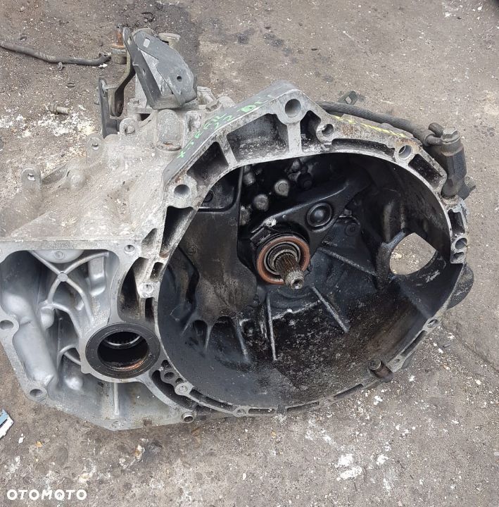 Skrzynia Nissan X-Trail T30 2.2 DCI