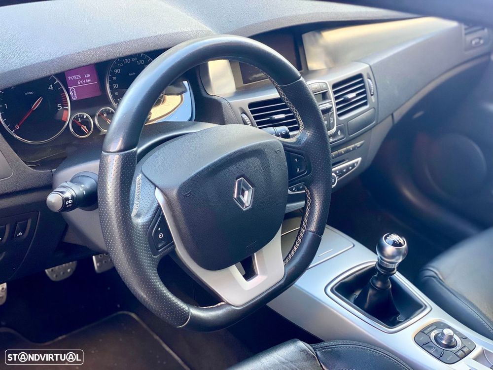 Renault Laguna Coupe 2.0 dCi GT - 17