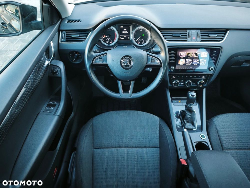 Skoda Octavia 1.5 TSI GPF ACT Style DSG - 6
