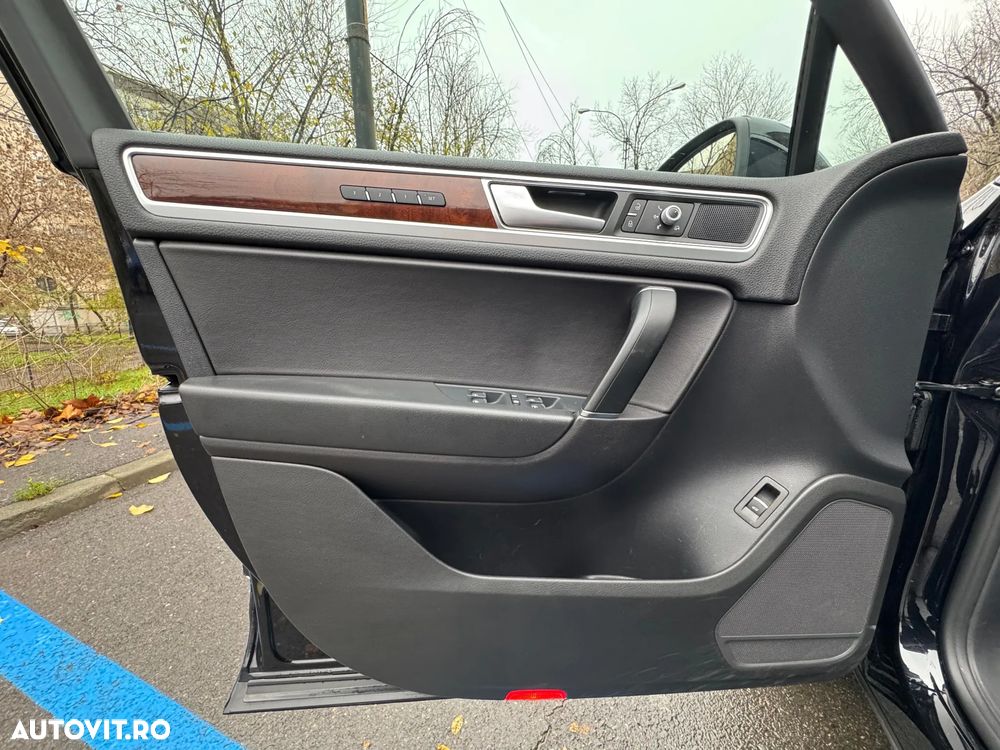 Volkswagen Touareg 3.0 V6 TDI BMT Terrain Tech - 9