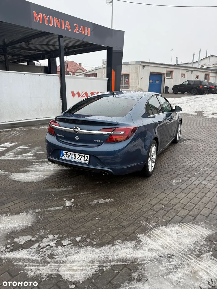 Opel Insignia - 10