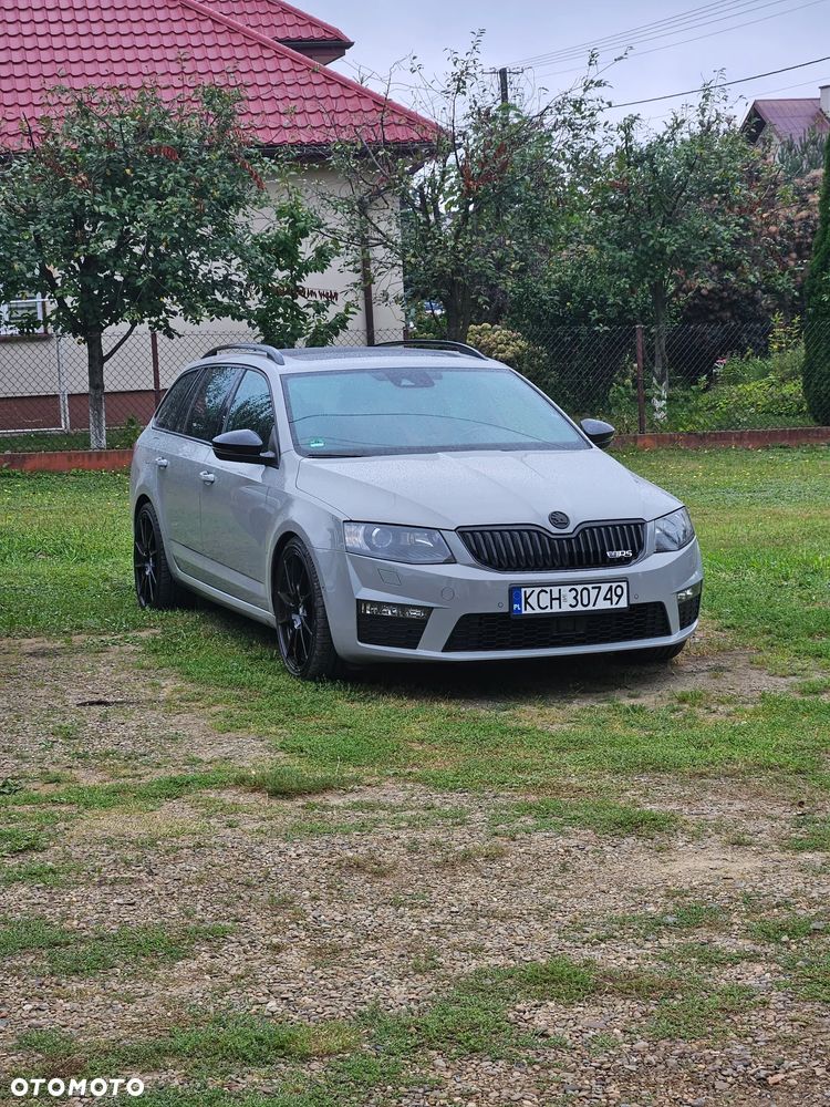 Skoda Octavia 2.0 TDI RS - 35