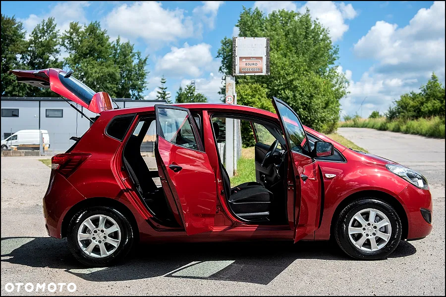 Hyundai ix20 - 15