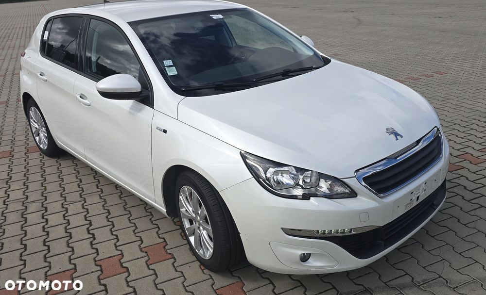 Peugeot 308 1.6 BlueHDi Style S&S - 20