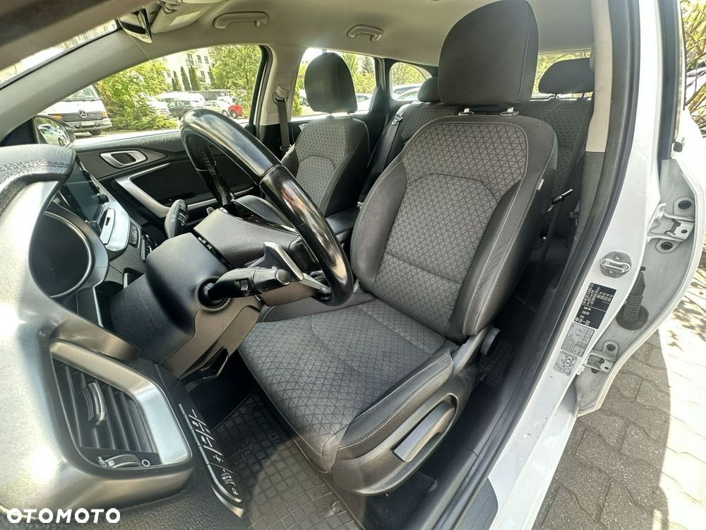 Kia Ceed - 18